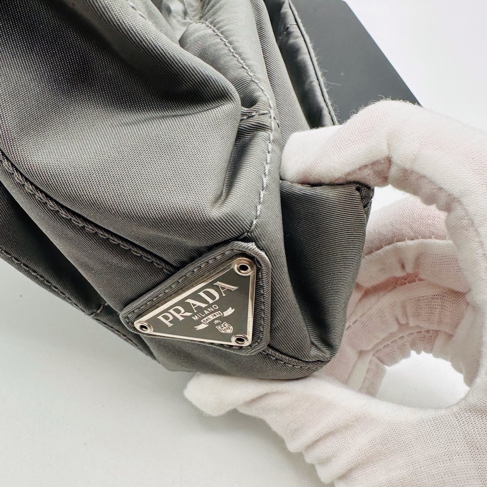 Prada Nylon Gray shoulder Bag - Picture 7 of 12